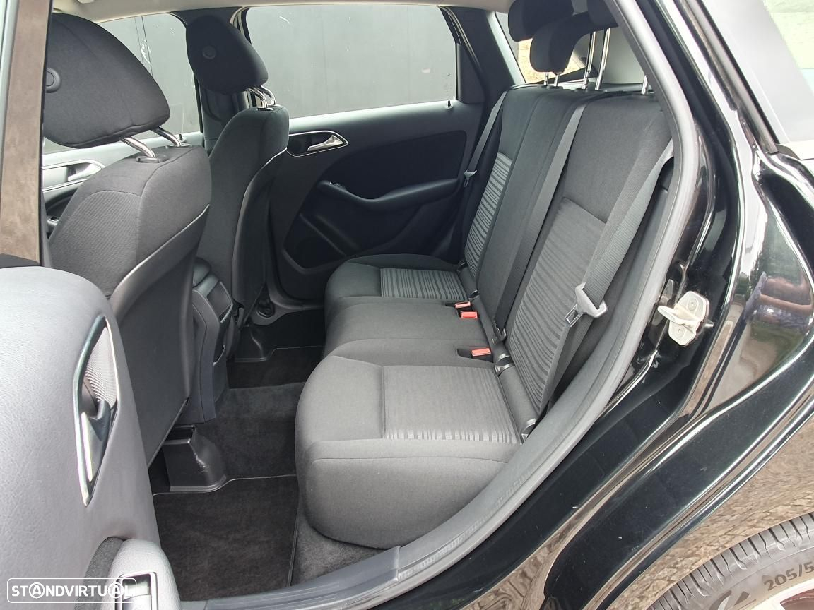 Mercedes-Benz B 180 CDi BlueEfficiency - 21