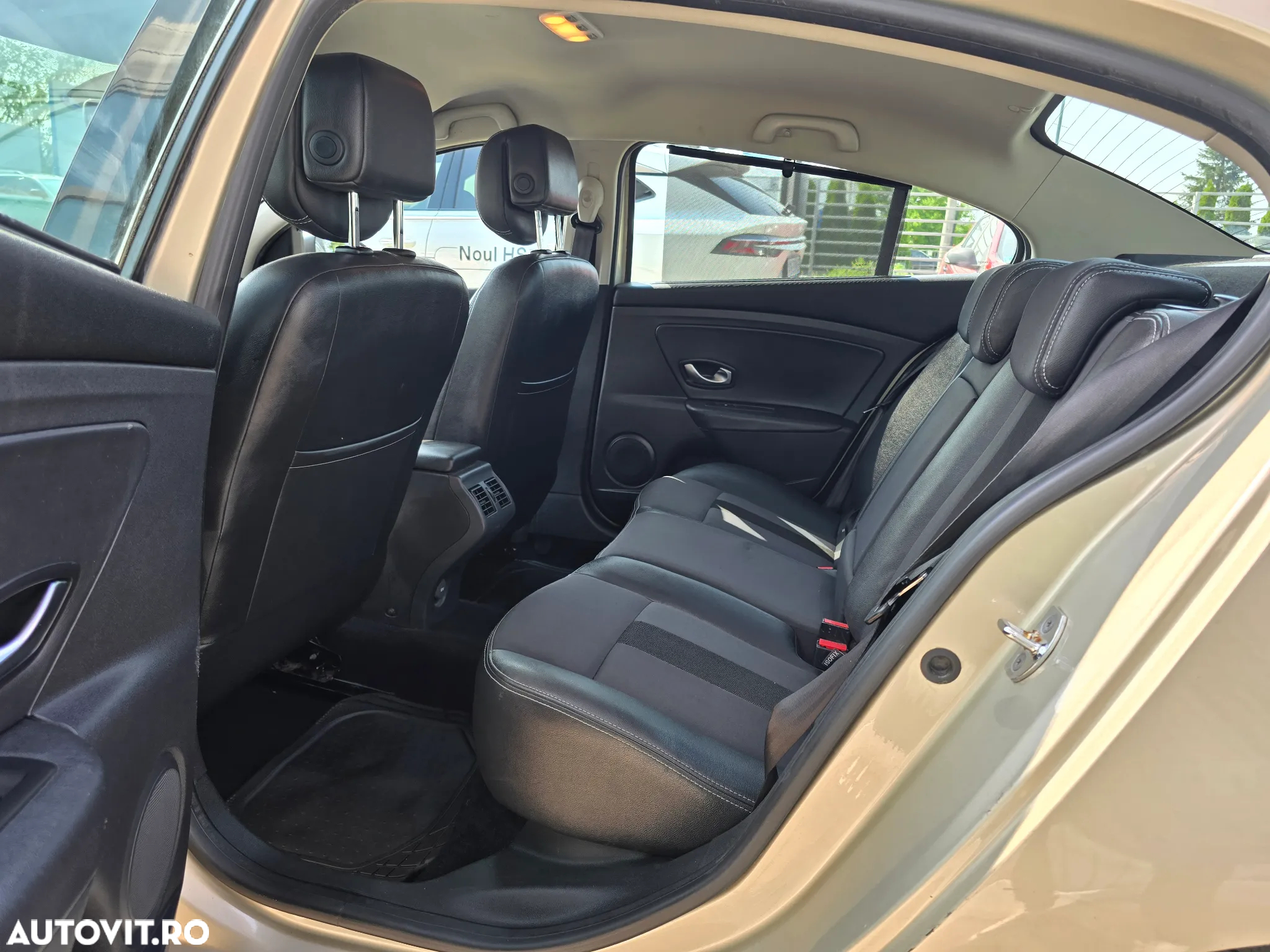 Renault Fluence 1.6 16V 110 Dynamique - 15