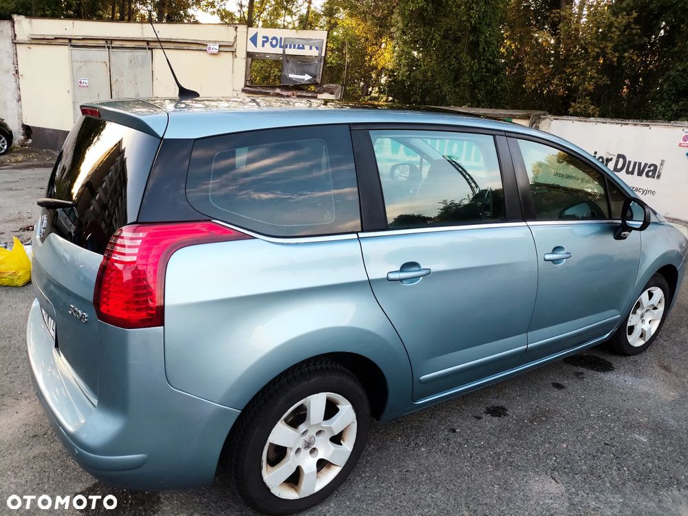 Peugeot 5008 HDI FAP 110 EGS6 Premium - 10