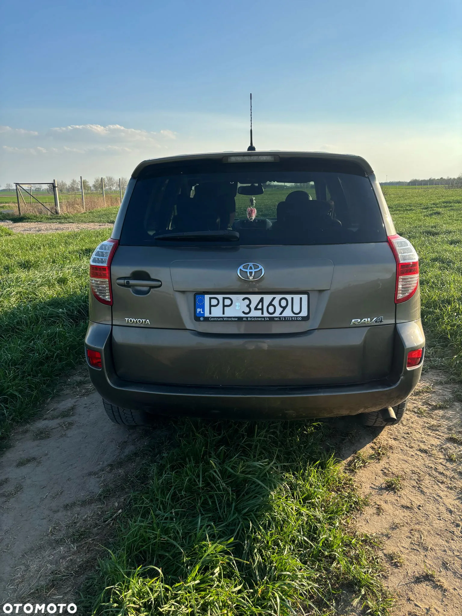 Toyota RAV4 2.2 D-CAT X - 4