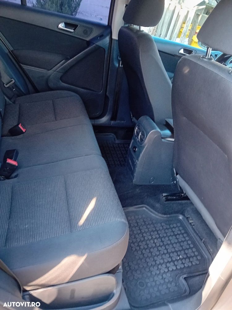 Volkswagen Tiguan - 13