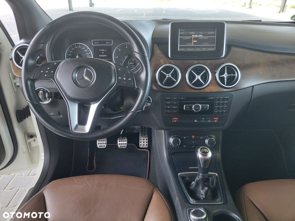 Mercedes-Benz Klasa B - 21