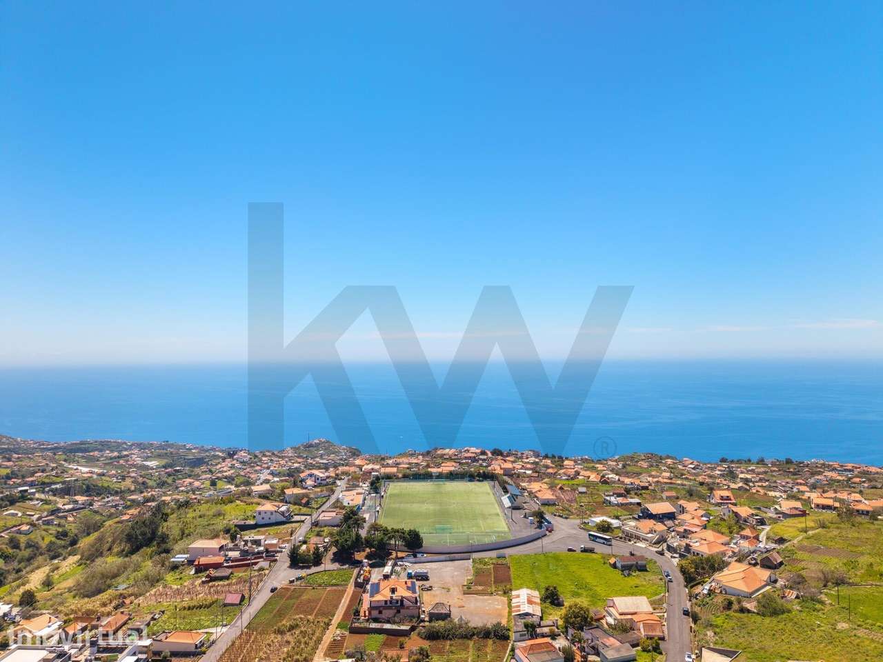 Prédio Misto na Tabua com 1.980m2 | Viver ou Investir - Grande imagem: 2/16