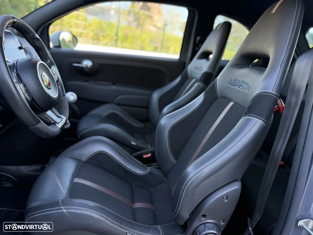 Abarth 695 1.4 T-Jet 70th Anniversary - 11