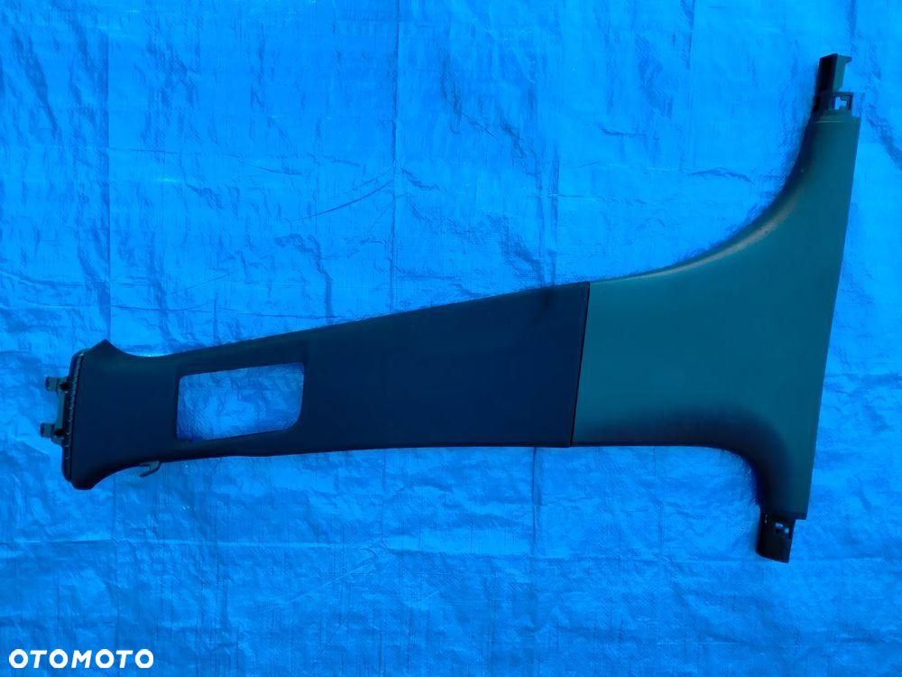 Mercedes W206 C Klasa Osłona Słupka Środkowego Pasa Lewa - 1