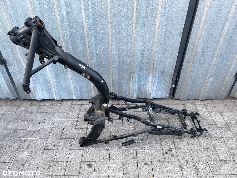 Rama dokumenty  Triumph Trophy 1200  1999Rok - 3