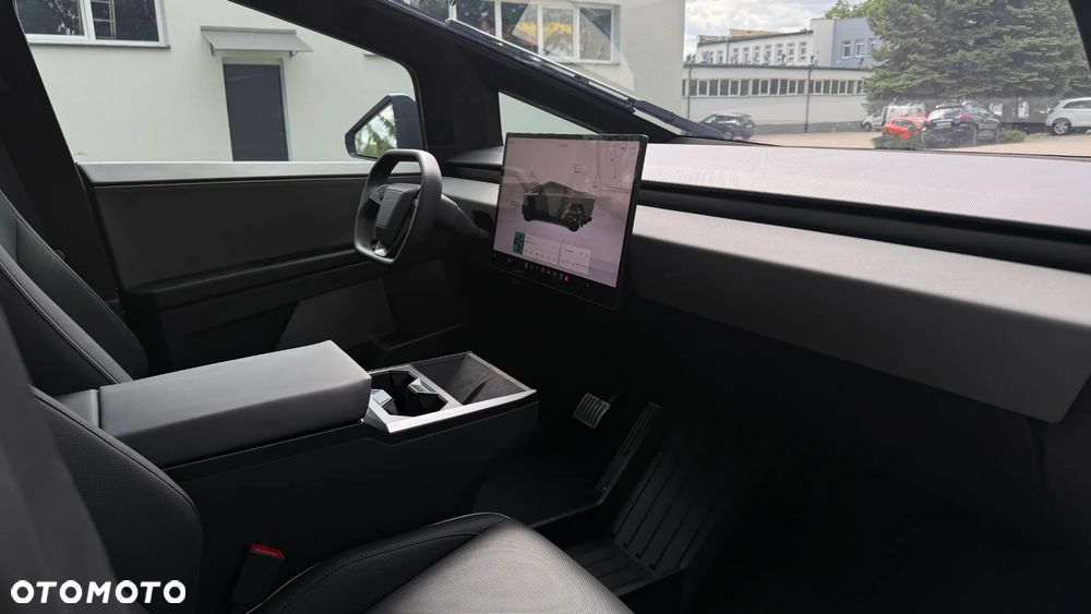 Tesla Cybertruck - 7