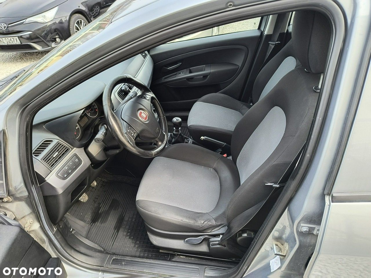 Fiat Grande Punto - 10