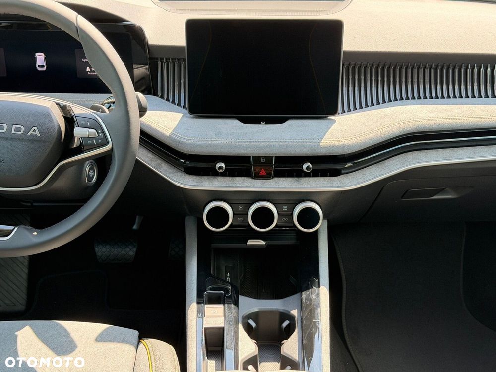 Skoda Superb 1.5 TSI mHEV Drive DSG - 16