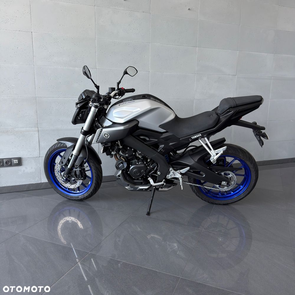 Yamaha MT - 8