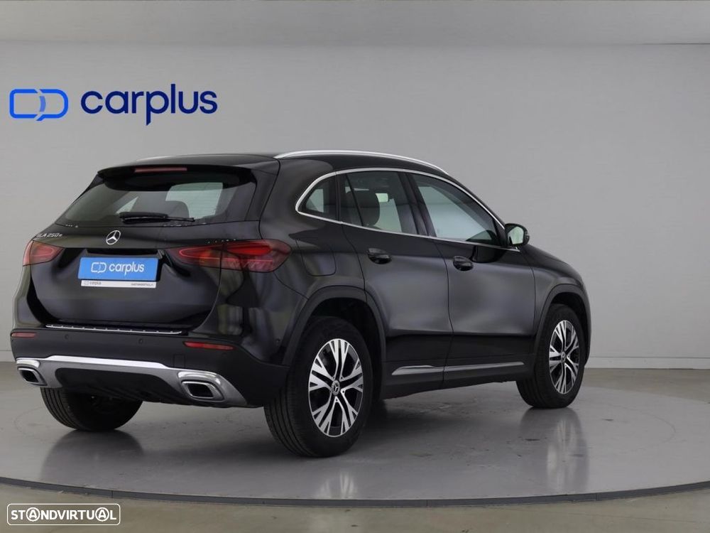 Mercedes-Benz GLA 250 e 8G-DCT Progressive - 7