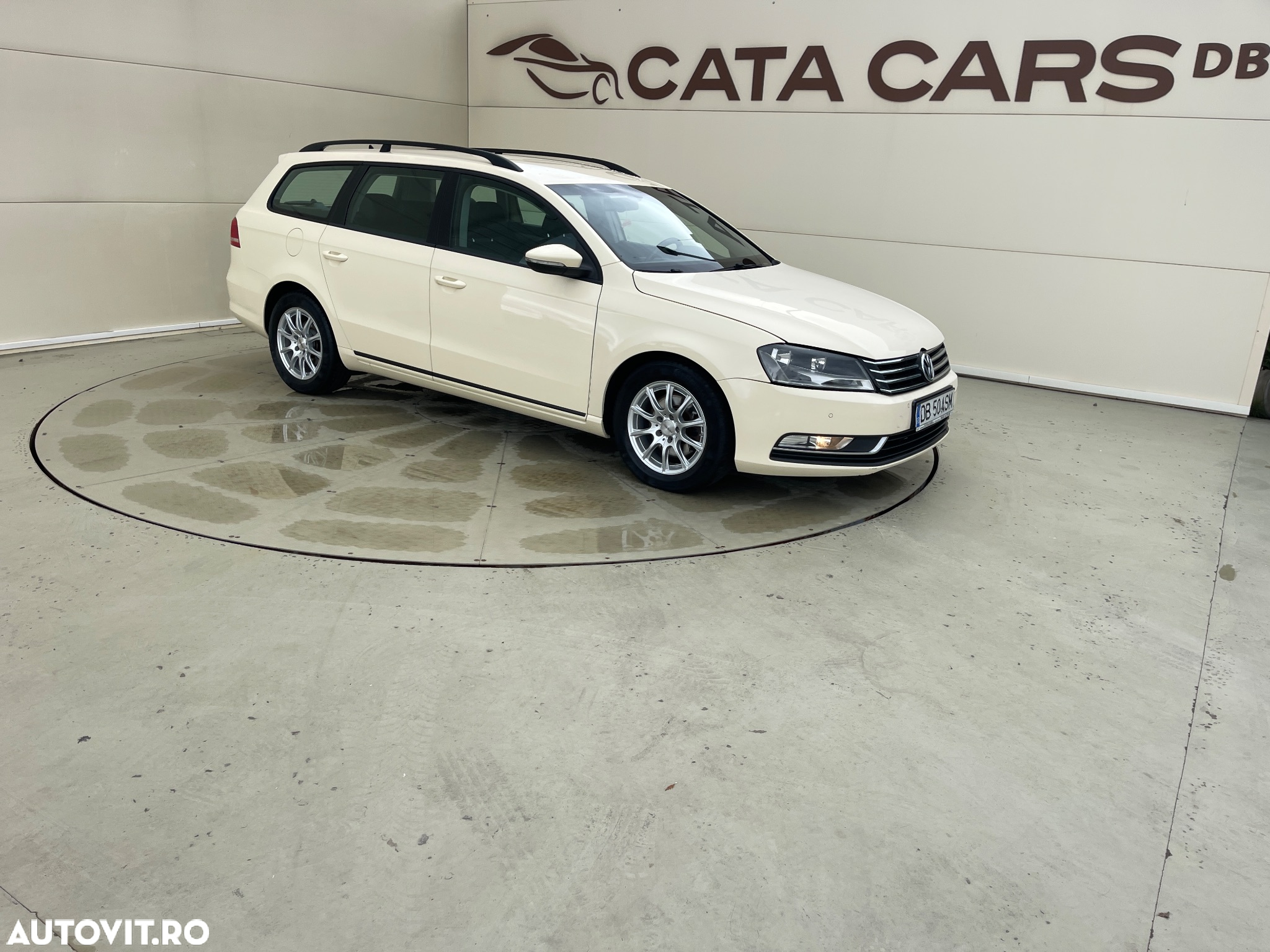 Volkswagen Passat 2.0 TDI BlueMotion Tehnology DSG Trendline - 23