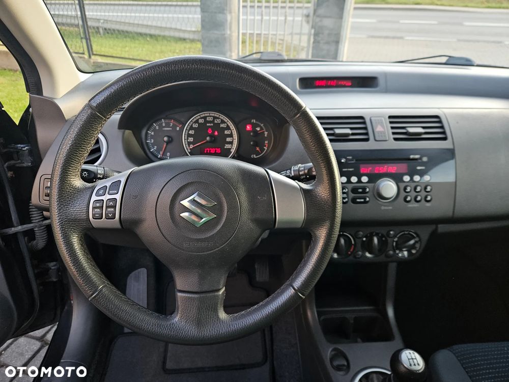 Suzuki Swift 1.3 Comfort - 12