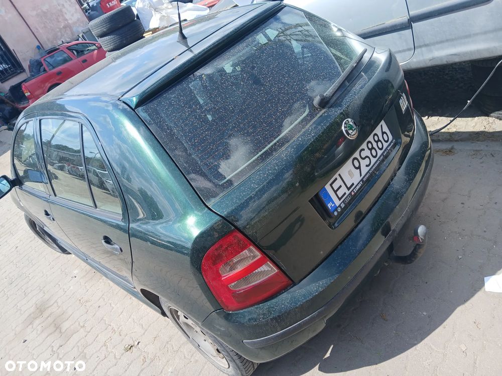 skoda fabia I LF8C maska zderzak lampa grill błotnik drzwi zbiornik paliwa szyba lusterko klamka - 3