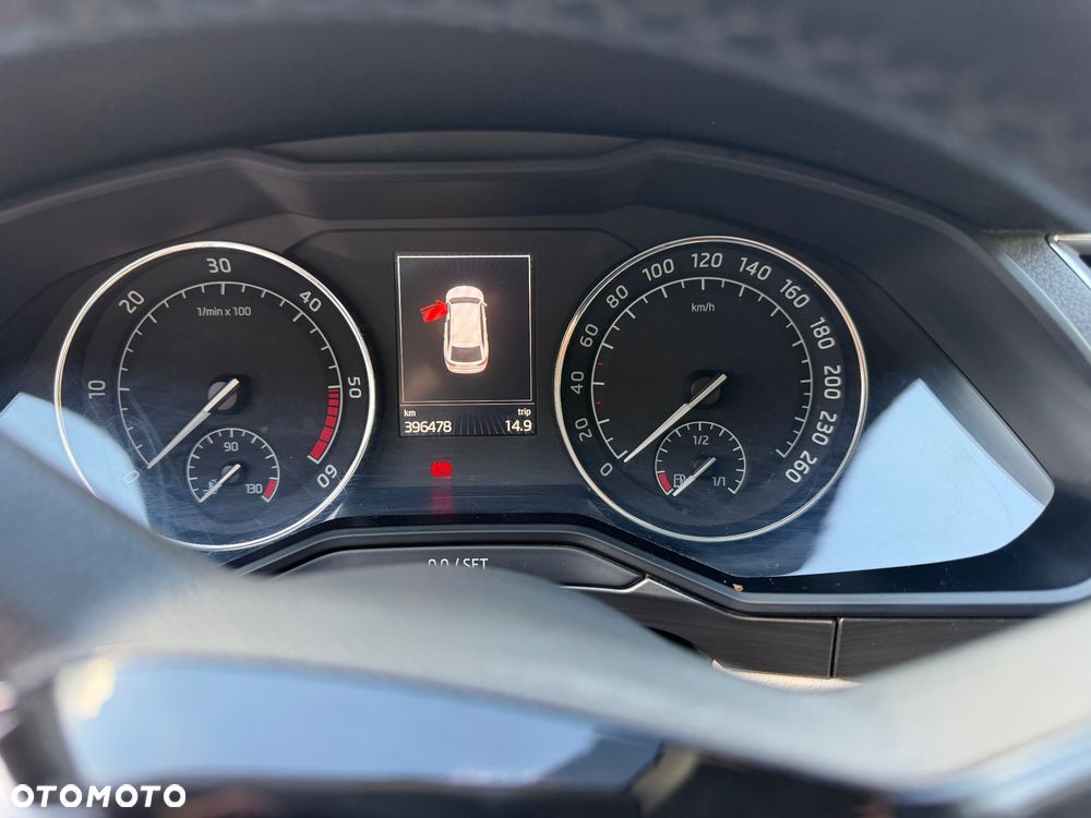 Skoda Superb 2.0 TDI Style - 26