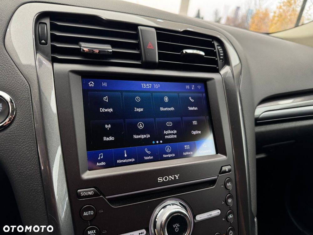 Ford Mondeo - 35