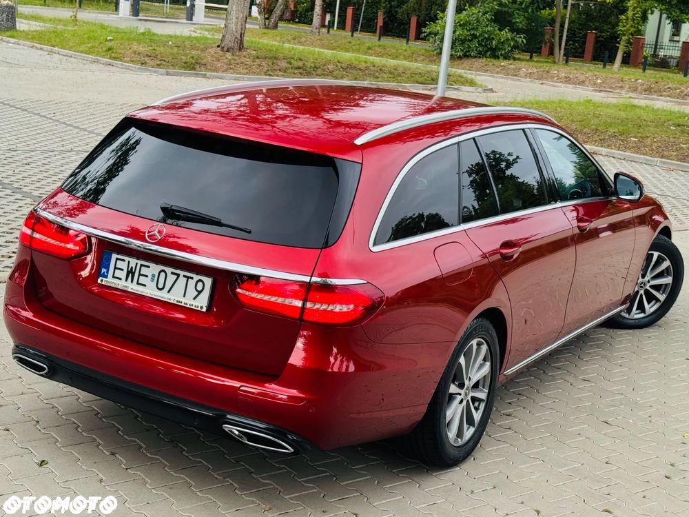 Mercedes-Benz Klasa E 220 d 9G-TRONIC Exclusive - 11