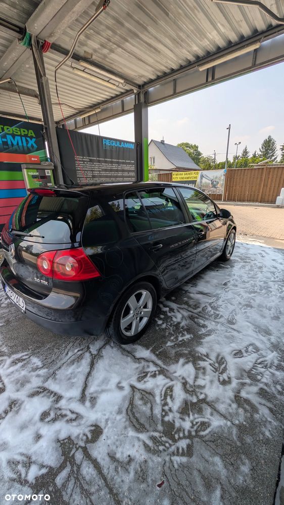 Volkswagen Golf 2.0 TDI Q-Line - 4