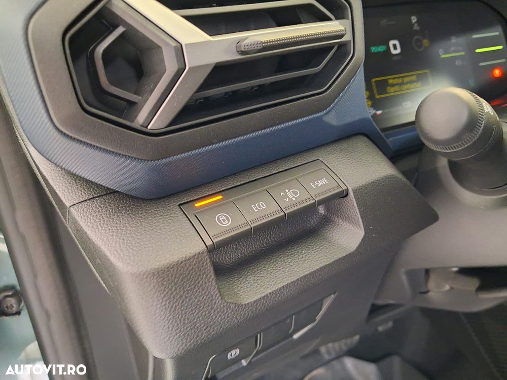 Dacia Duster HEV 140 Journey - 12