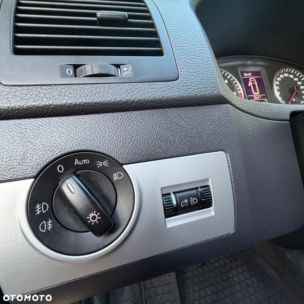 Volkswagen Multivan L2 LIFE - 24