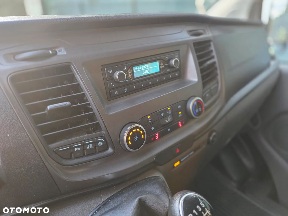 Ford TRANSIT CUSTOM - 10
