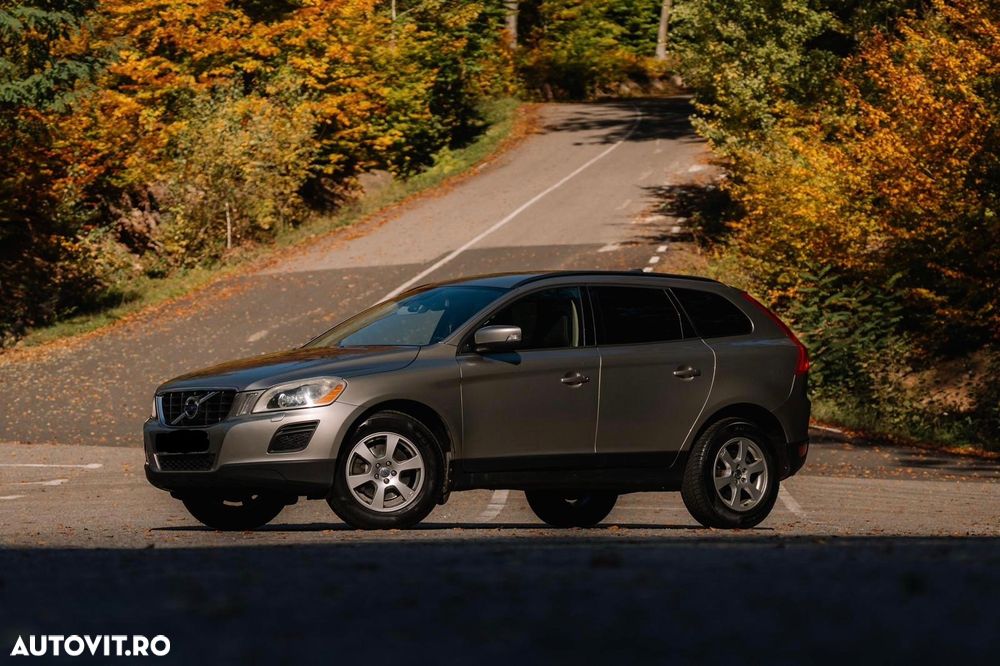 Volvo XC 60 2.4D AWD Momentum - 1