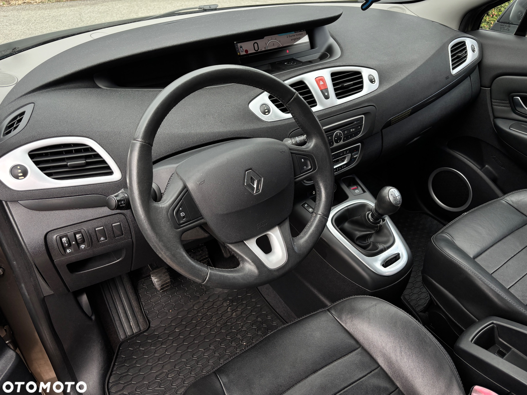 Renault Scenic 1.9 dCi Privilege - 24