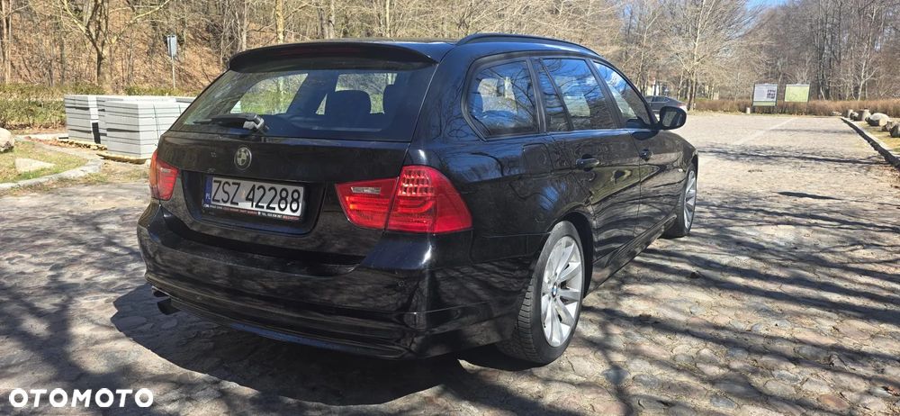 BMW Seria 3 318i - 6