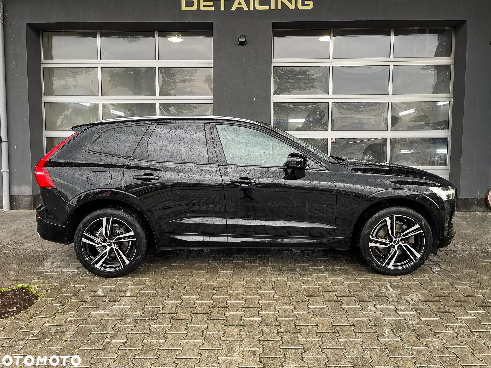 Volvo XC 60 T8 AWD Plug-In Hybrid Momentum Pro - 27