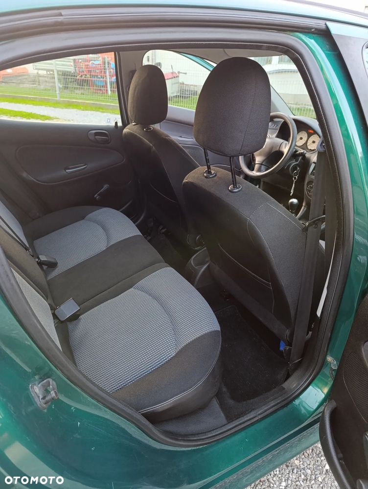 Peugeot 206 1.1 Mistral - 6