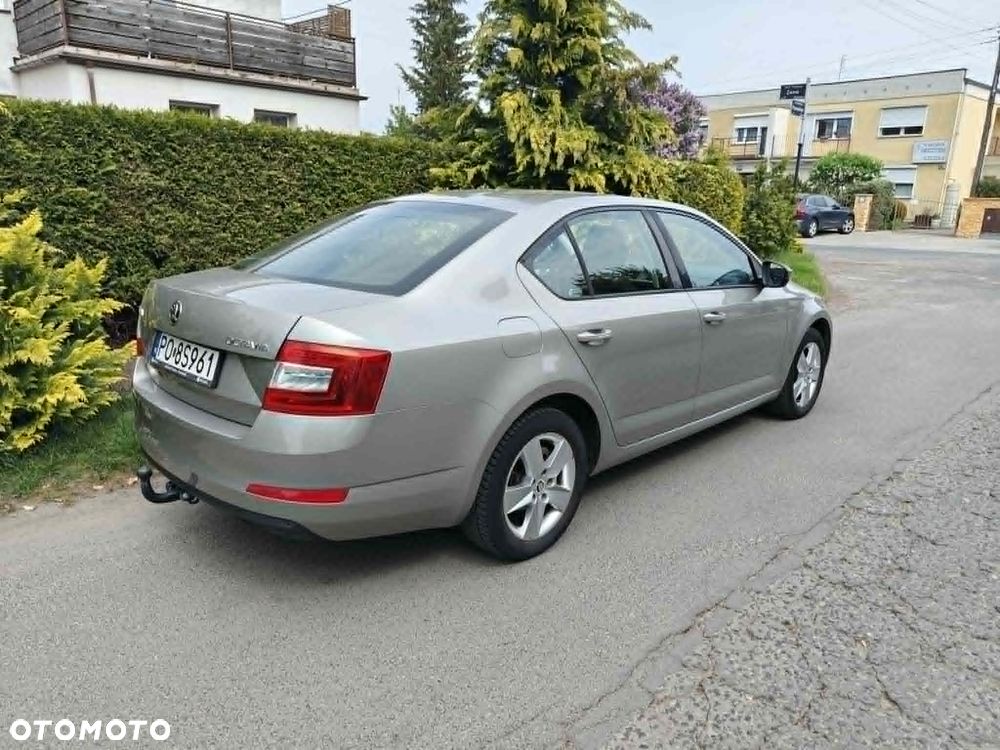 Skoda Octavia 1.4 TSI Ambition - 8