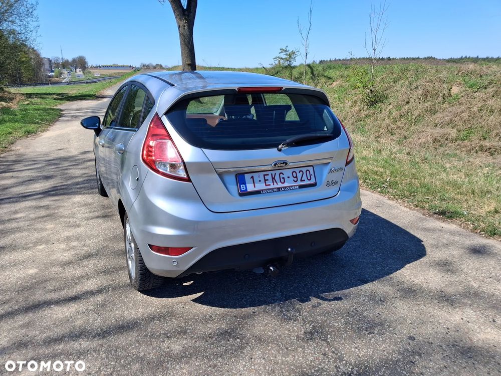 Ford Fiesta 1.5 TDCi Ambiente - 4