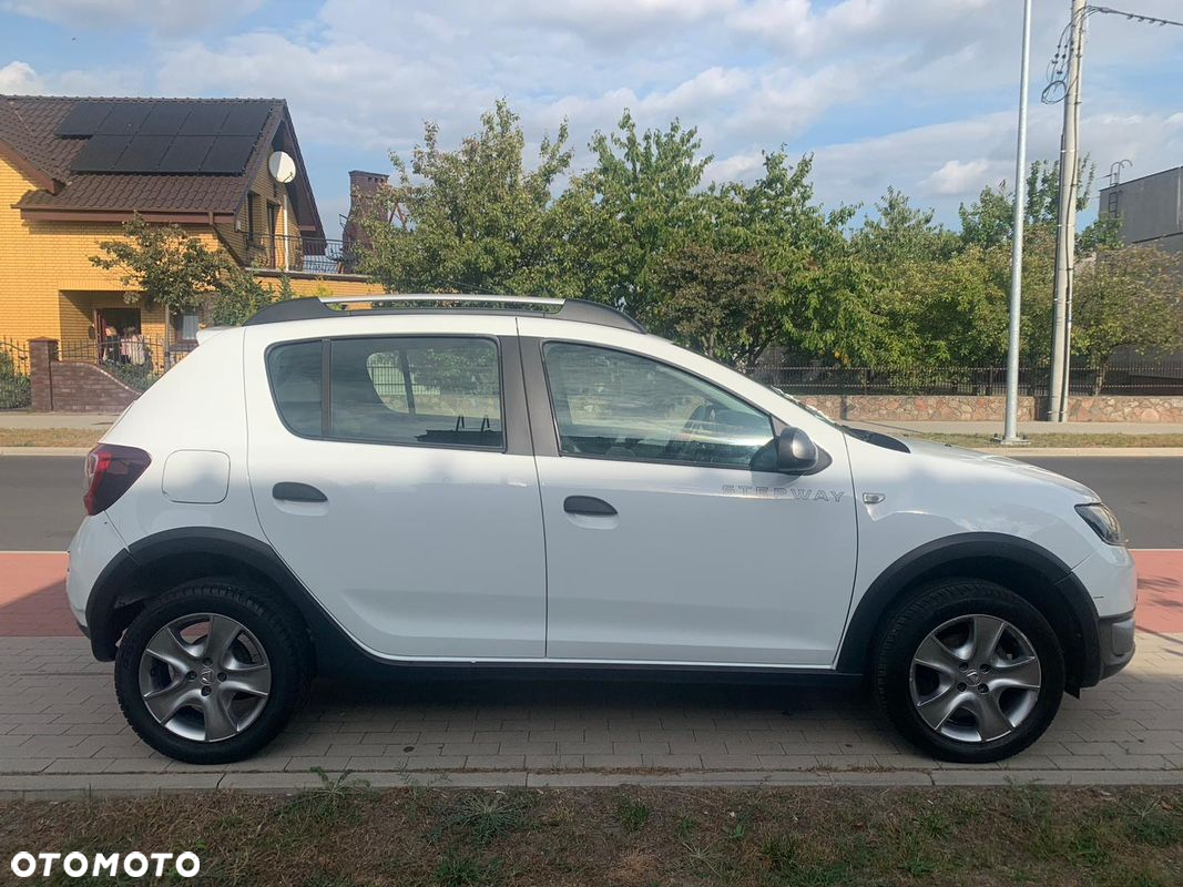 Dacia Sandero Stepway 0.9 TCe Ambiance S&S EU6 - 8
