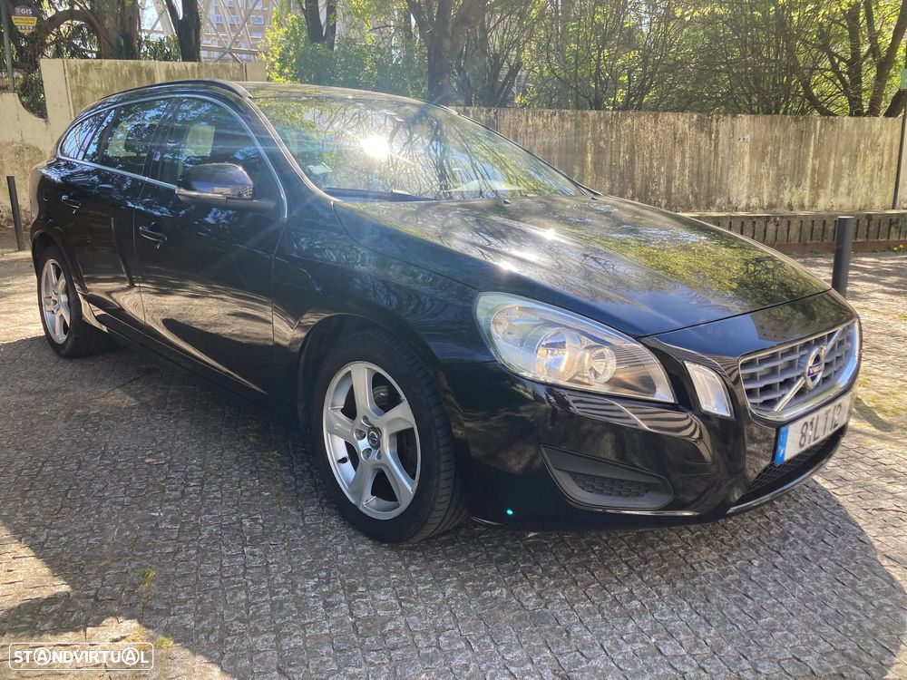 Volvo V60 1.6 D2 Drive Momentum Start/Stop - 4