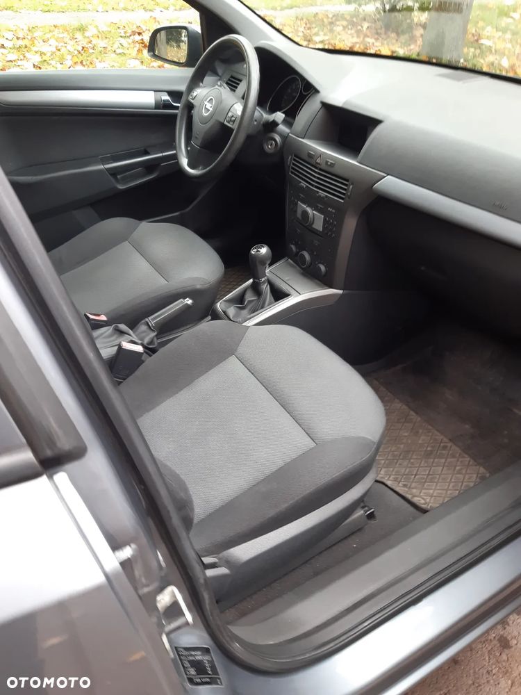 Opel Astra - 11