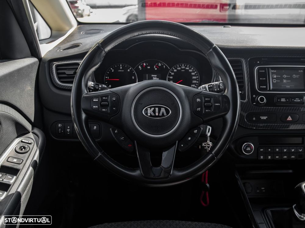 Kia Carens 1.7 CRDi ISG TX - 24