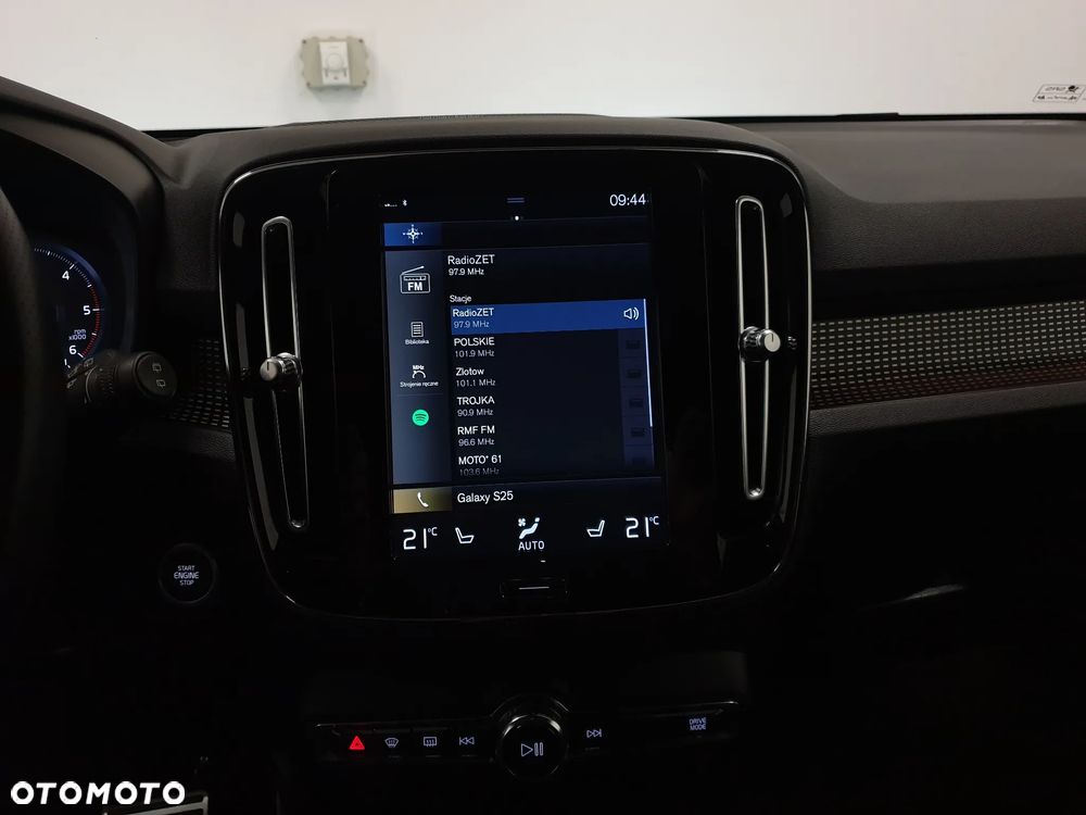 Volvo XC 40 D4 AWD R-Design - 15
