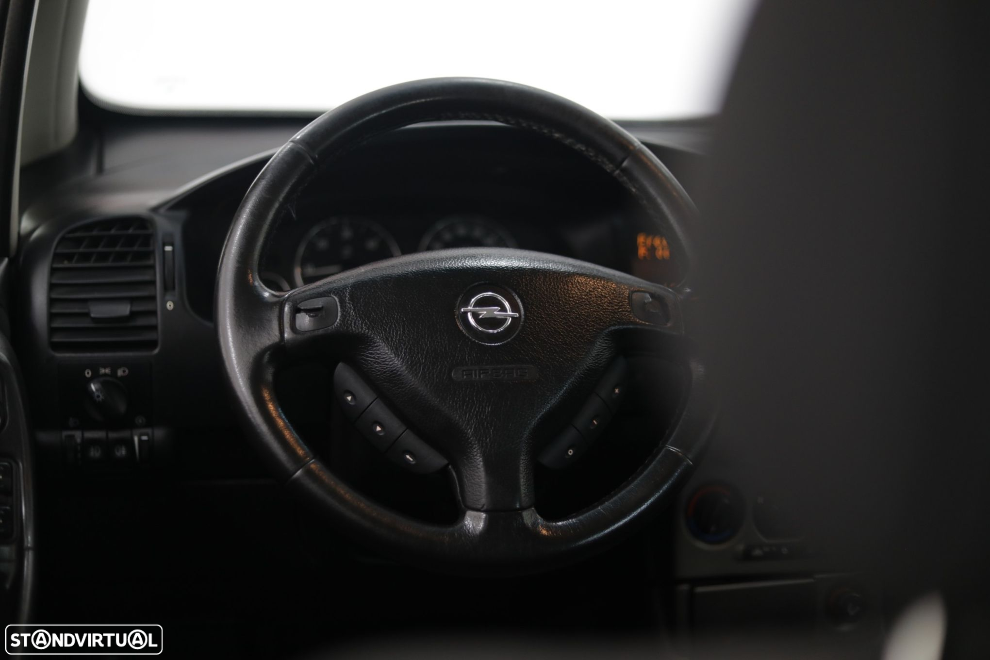 Opel Zafira 2.0 DTi - 20