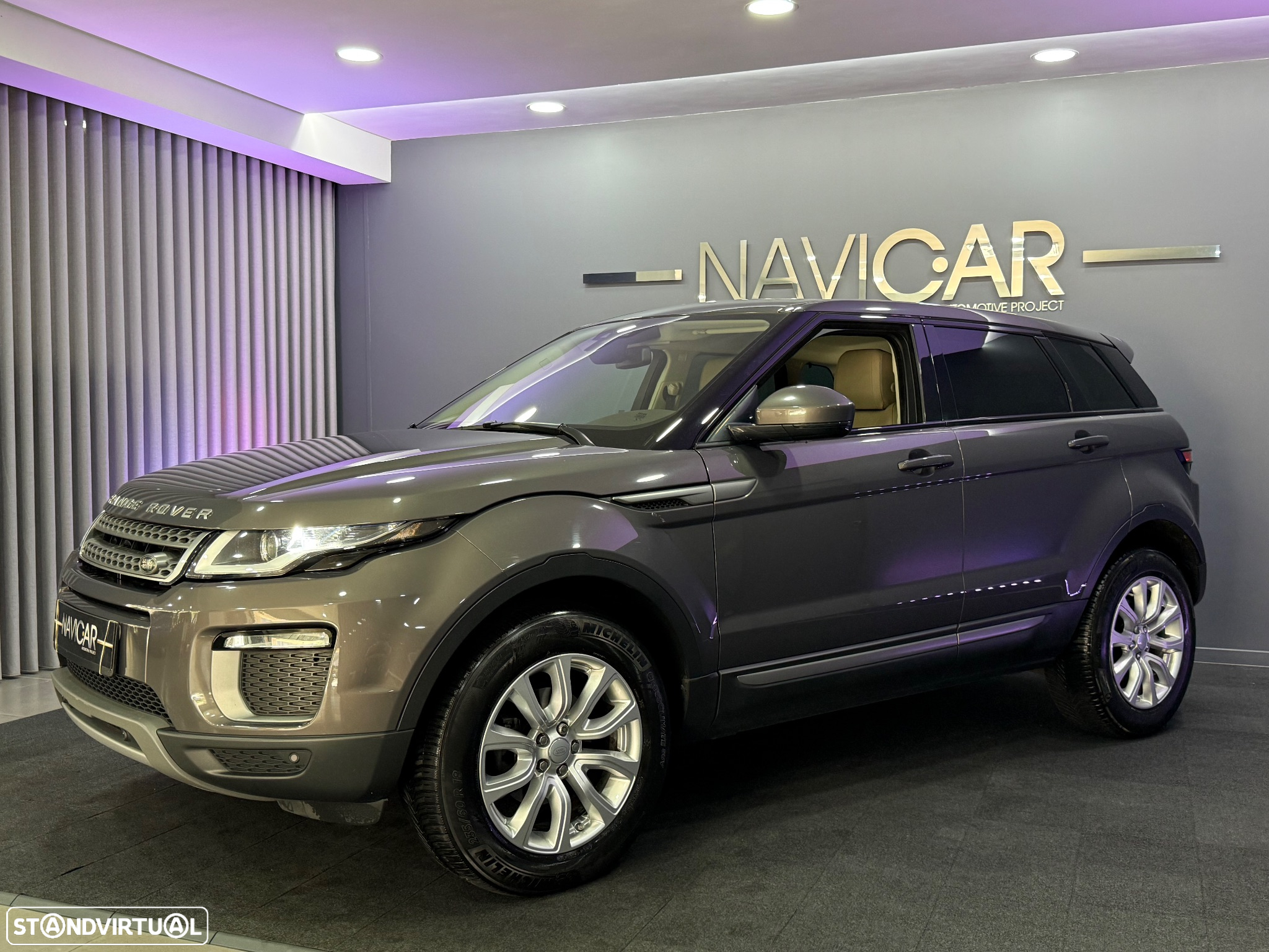 Land Rover Range Rover Evoque 2.0 eD4 SE Dynamic - 4