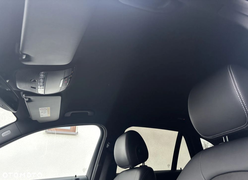 Mercedes-Benz GLC - 28