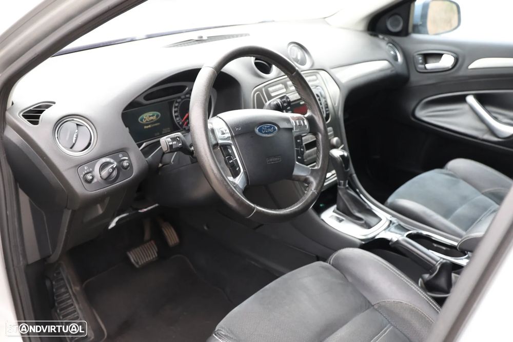Ford Mondeo SW - 11