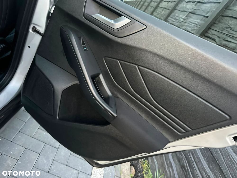 Ford Focus 1.0 EcoBoost Start-Stopp-System ACTIVE - 19