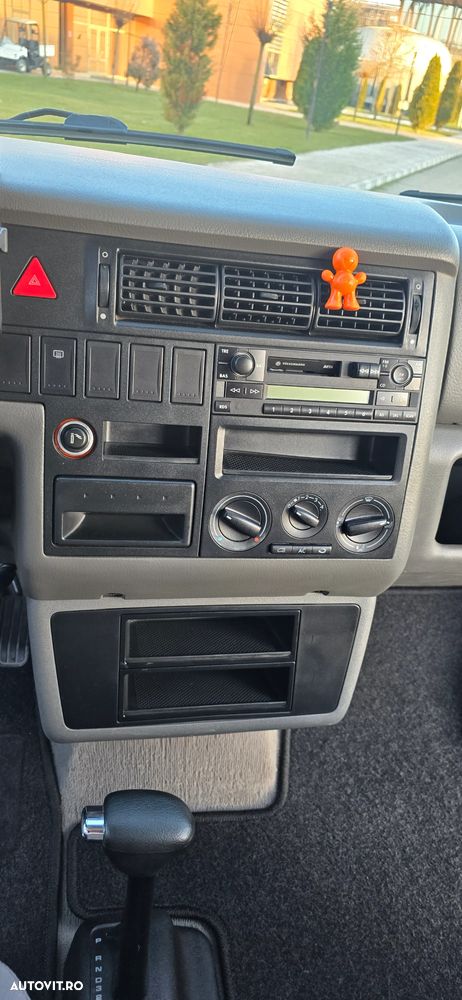 Volkswagen California - 13