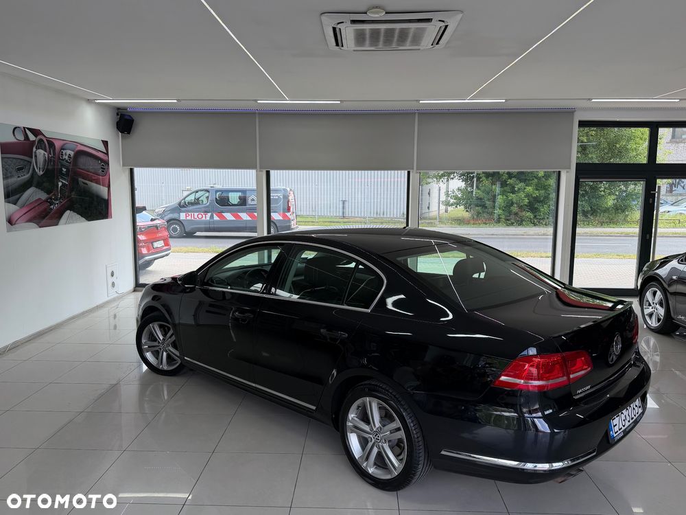 Volkswagen Passat - 3