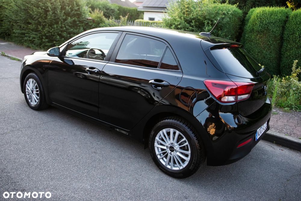 Kia Rio 1.2 Business Line Plus - 12