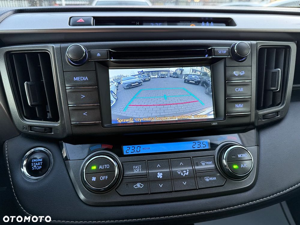 Toyota RAV4 2.0 D-4D Premium - 4