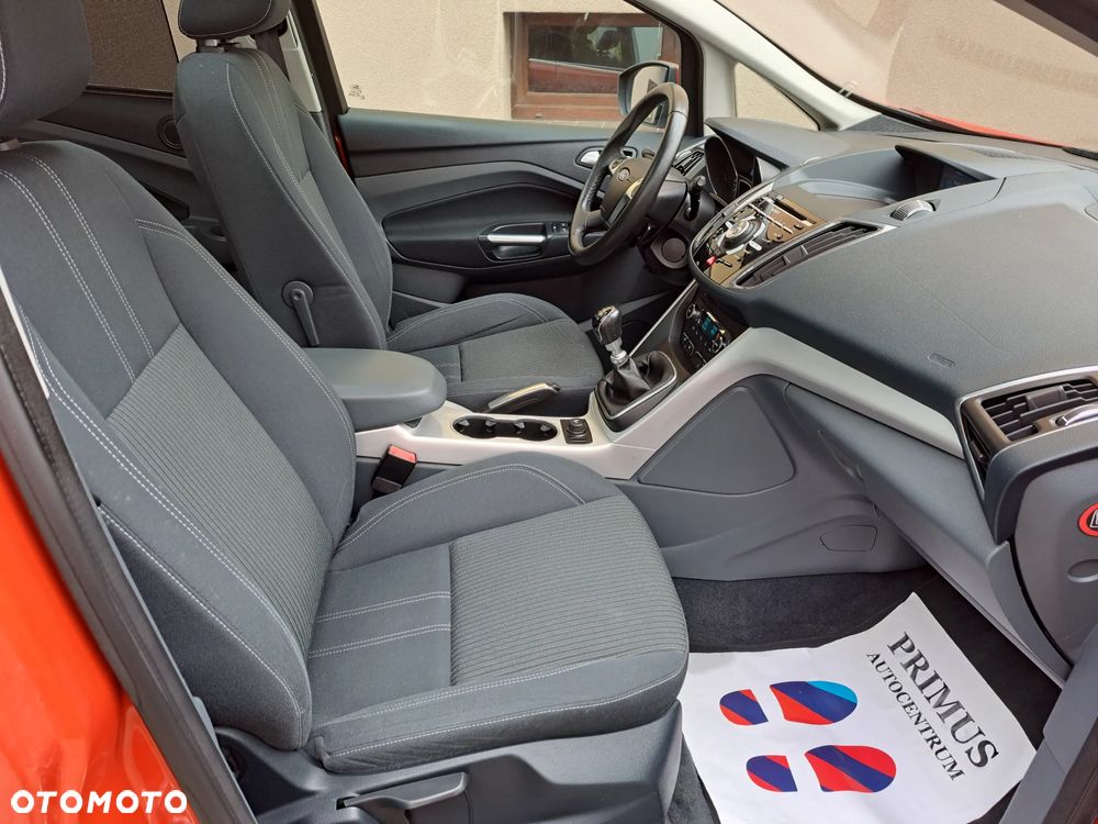 Ford Grand C-MAX - 14