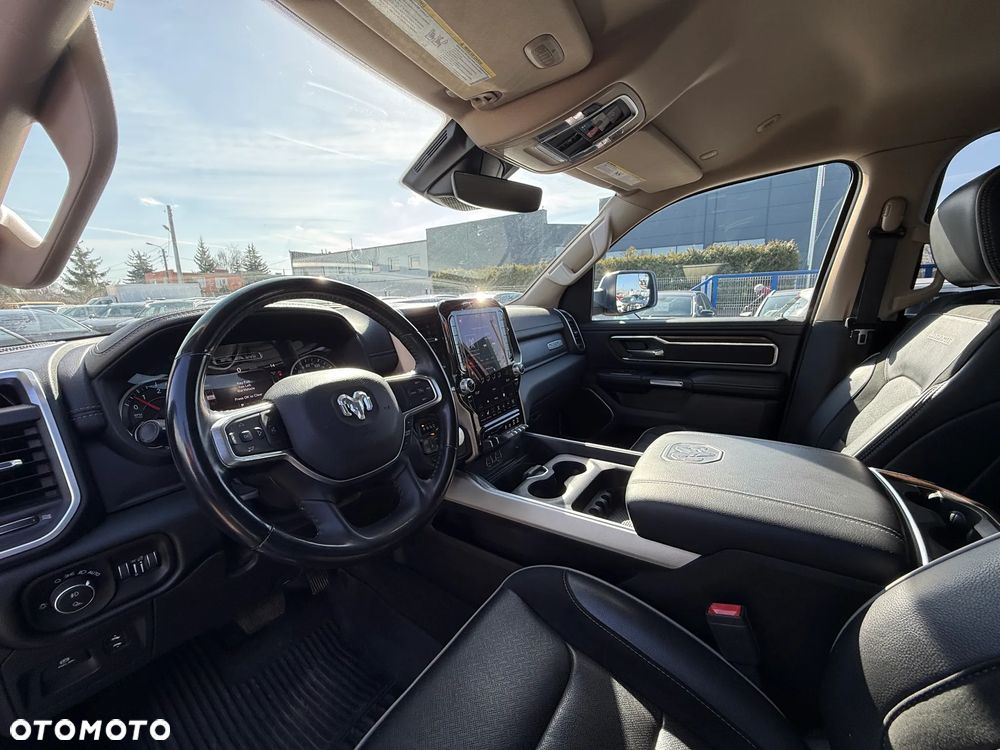 RAM 1500 5.7 Crew Cab Laramie - 10