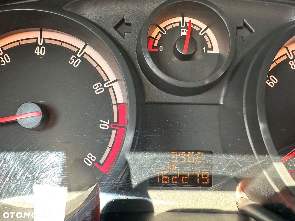 Opel Corsa 1.0 12V Essentia - 6