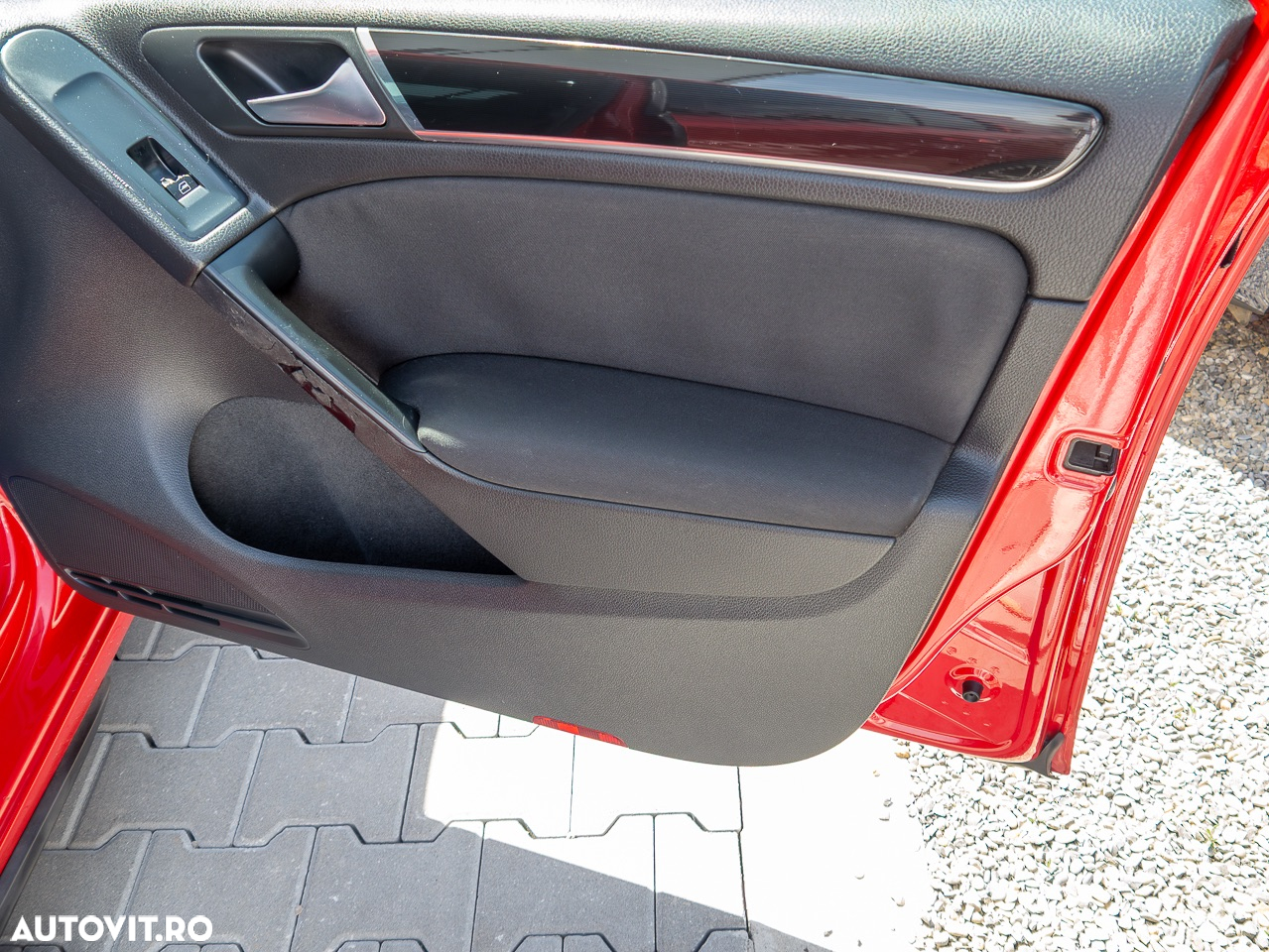 Volkswagen Golf 2.0 DPF GTD DSG - 39